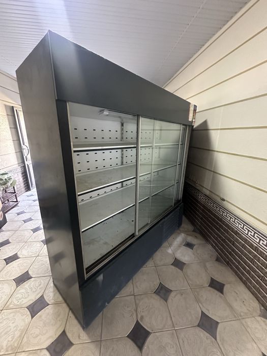 Холодильник ветрина магазин учун озик овкат