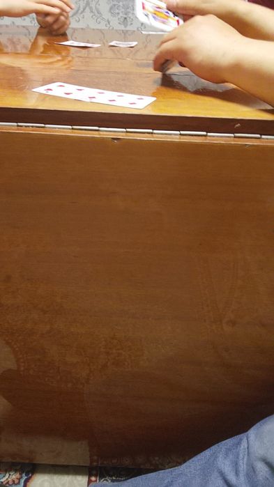 Стол компактный  продам