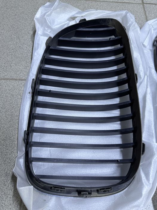 Решетки ноздри BMW F01