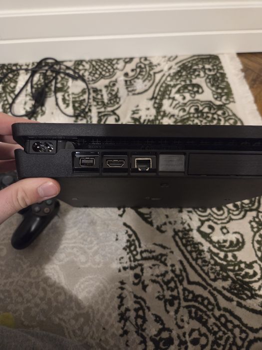 PlayStation4 Slim 1TB