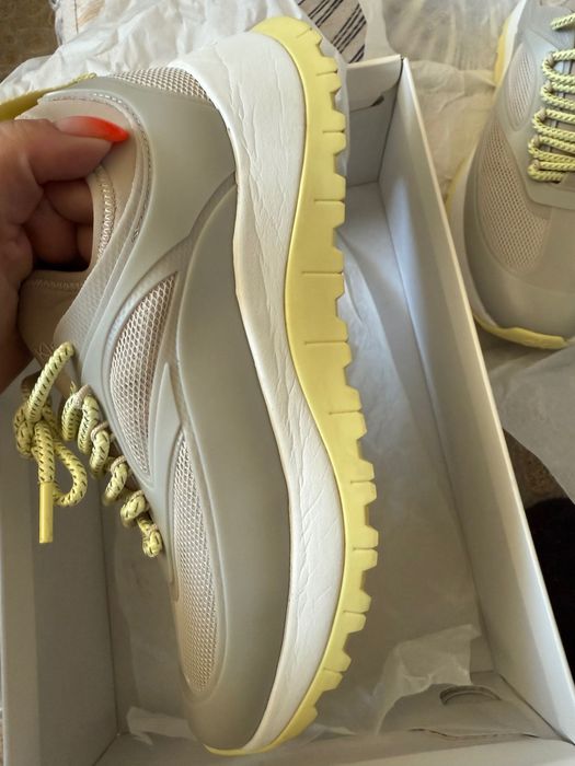 Маратонки на Calvin Klein