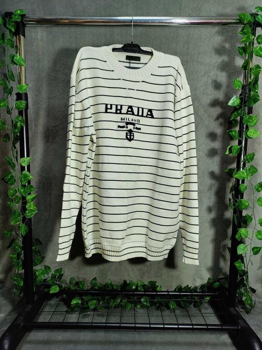 Pulover Prada marimea XL