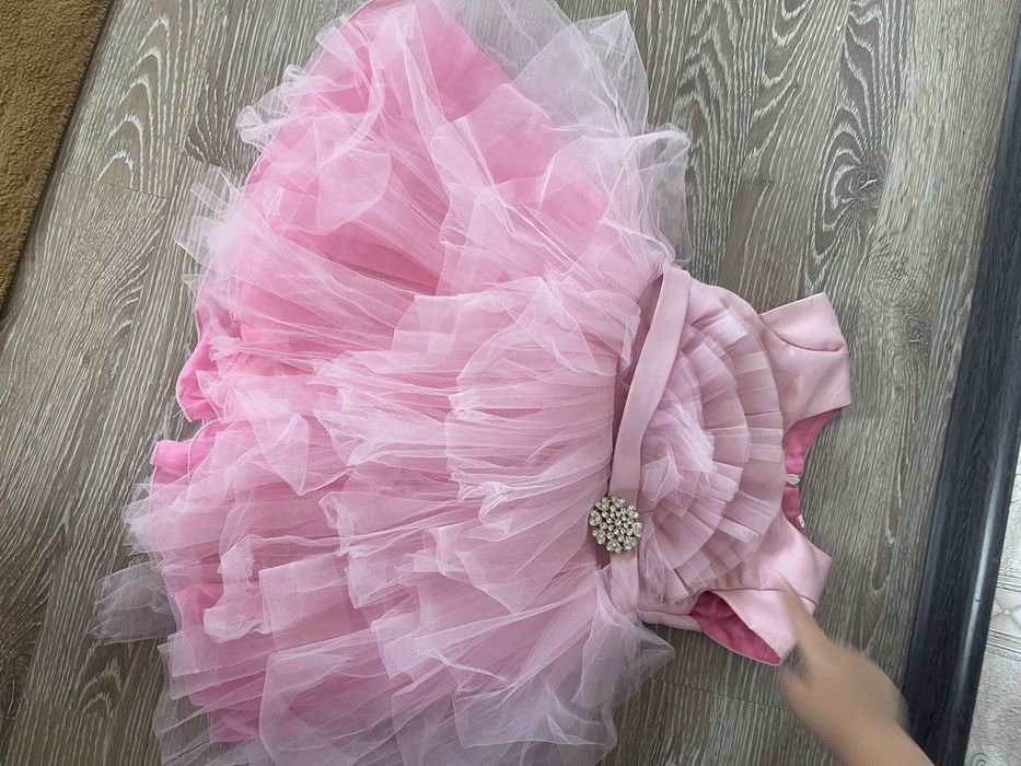 Детские платье продам