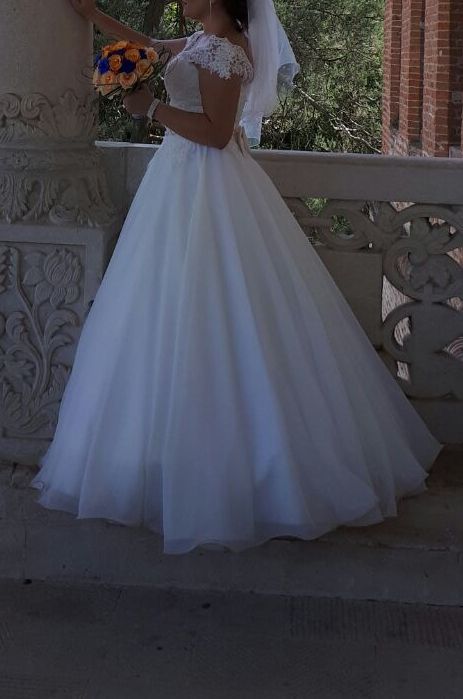 Oferta! Rochie mireasă Elegance Ama,dantela, marime 36-38-40, corset