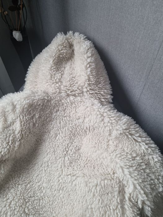 Пухено палто Зара