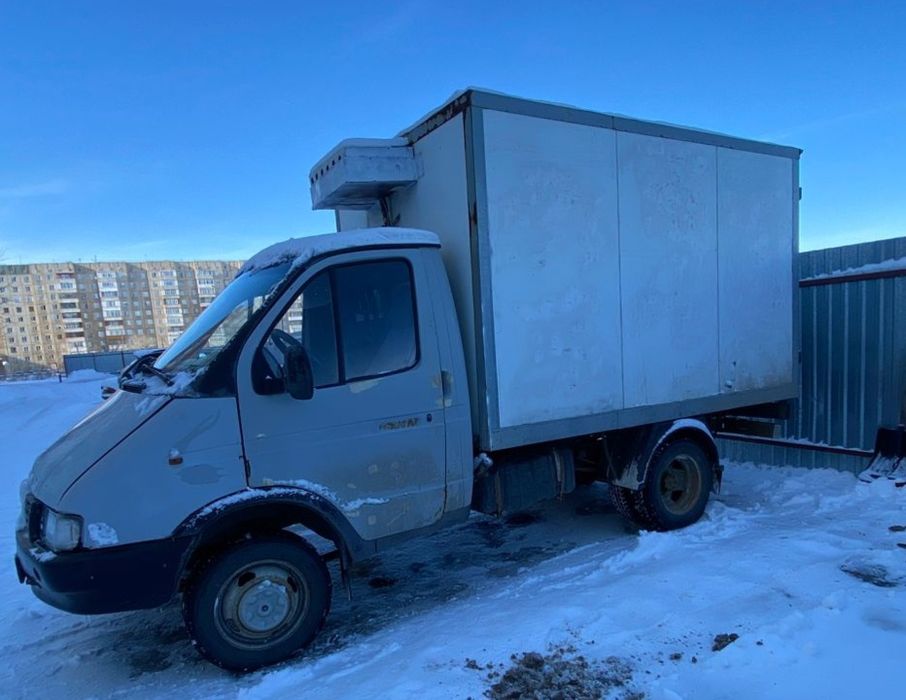 Газель 2001 года.