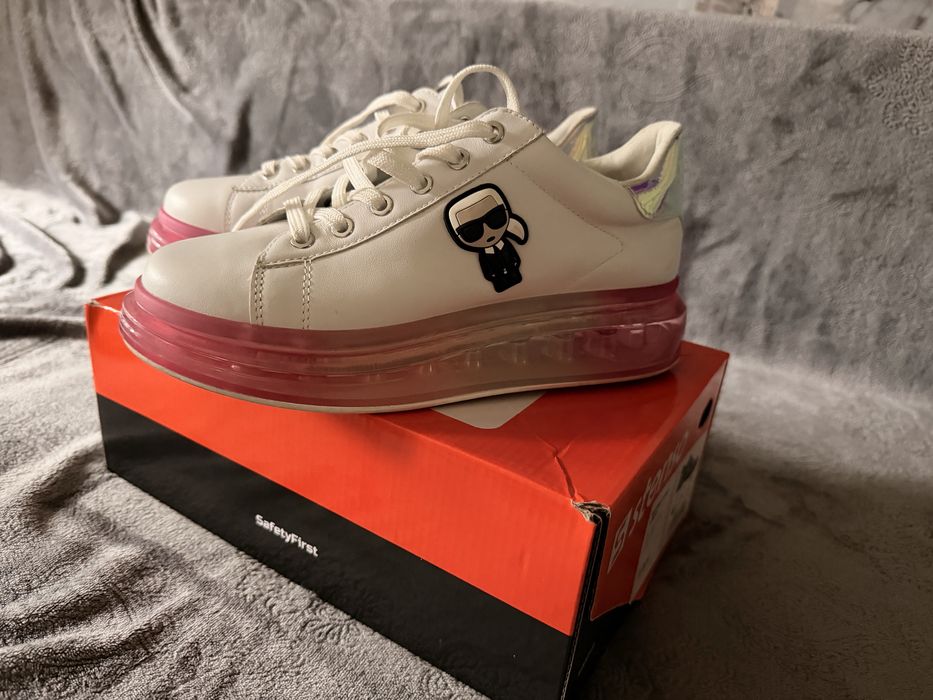 Дамски обувки карал