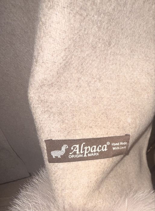 Haina de blana alpaca, cu captuseala