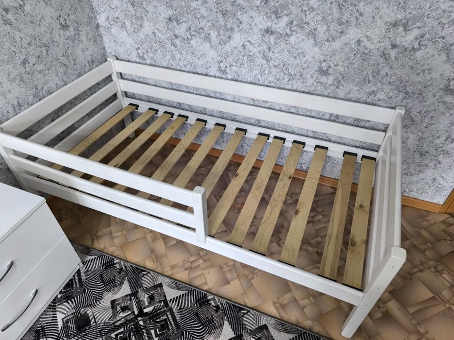 Продам кровать 160*80