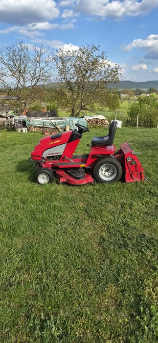 Tractoras de tuns gazon