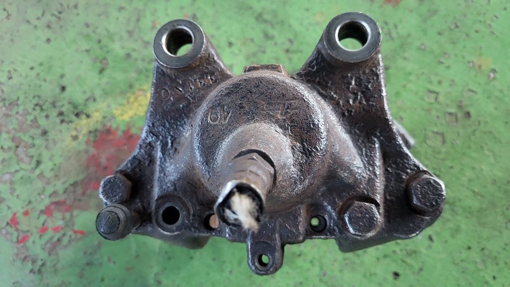 W210 E230 заден ляв спирачен апарат