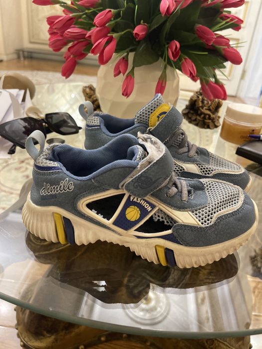 Кроссовки  детские на мальчика