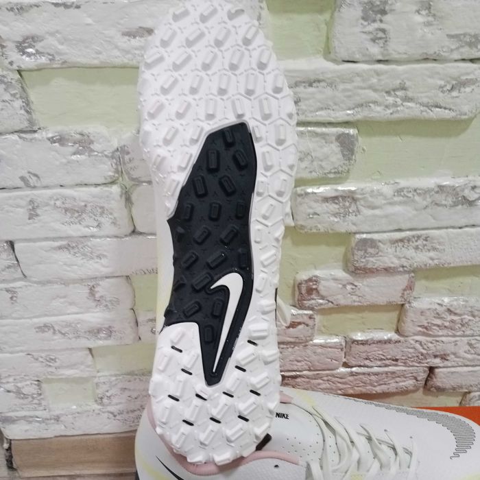 Бутсы/Сороконожки NIKE, Addidas