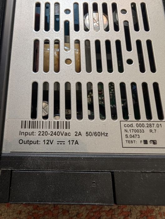 Kit sistem solar pentru rulote si nu numai