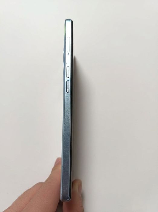 Vând OPPO A98 5g