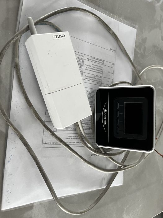 Termostat inteligent fără fir (wireless) Ariston