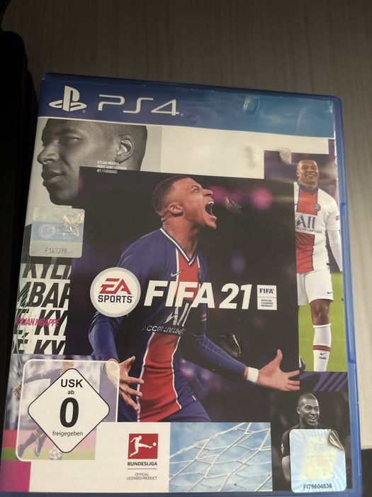 Playstation4 с всички кабели