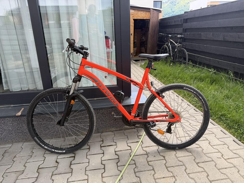 Bicicleta roti pe 26’ b-twin