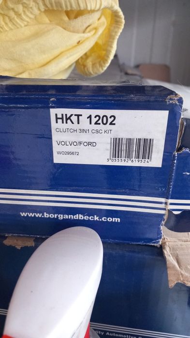 Съидинители чисто нови