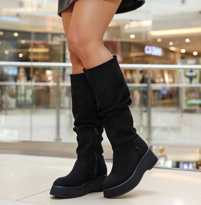 Равни ботуши - черен велур 36-40 номер