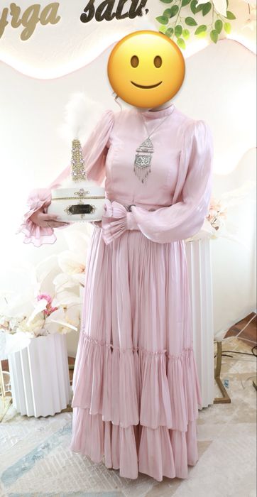 Сырға салуға киген көйлек сатылады