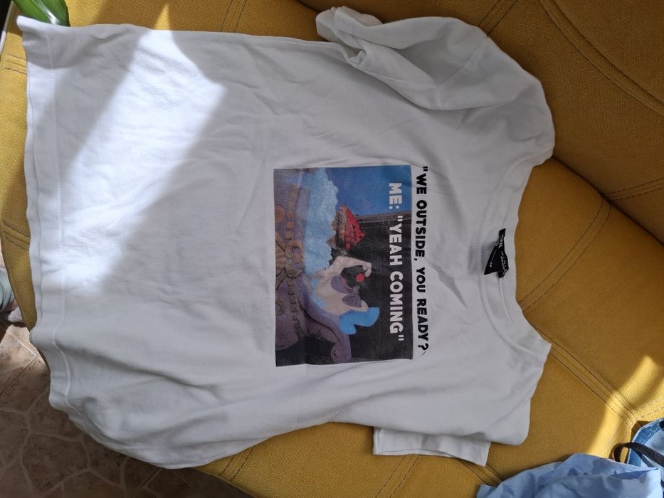 Къси панталонки и блузи