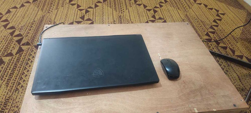 MSI Katana Sword 17 A11UC igrovoy noutbuk sotiladi.