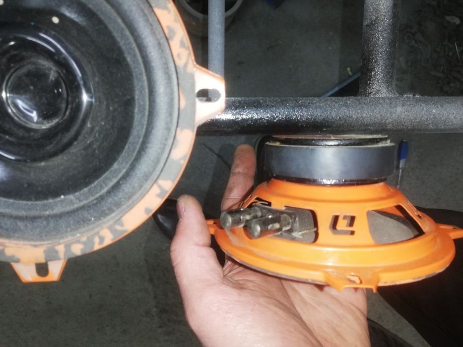 Продам колонки на авто