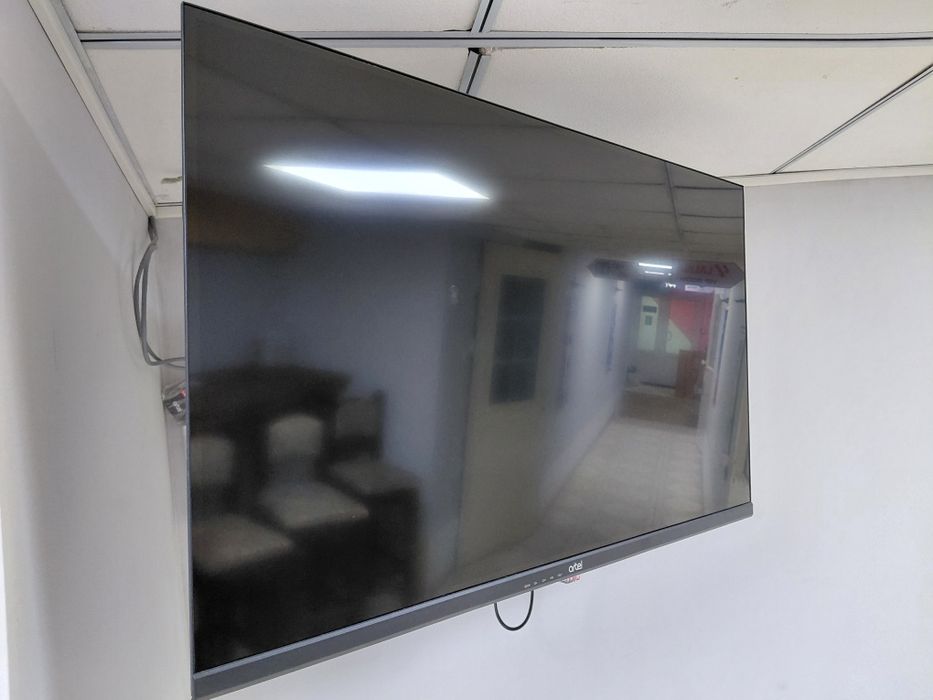 Продам ТВ 32" Artel LED