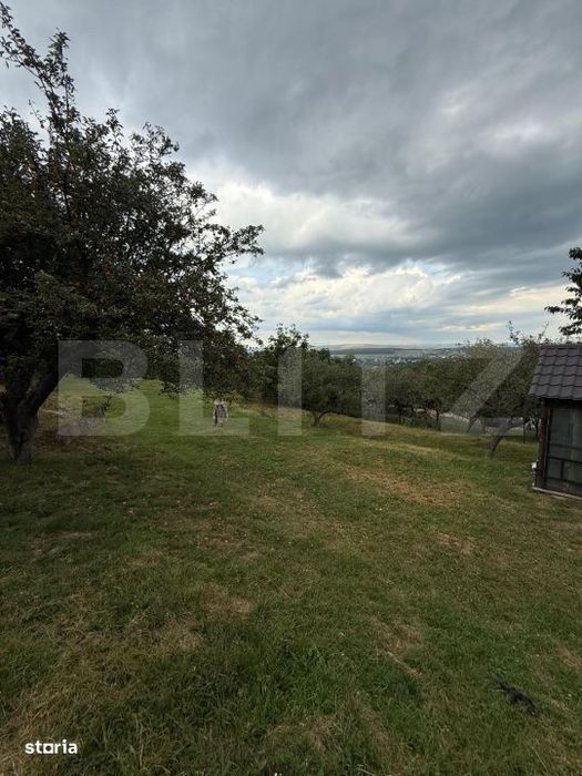 Teren intravilan 1300 mp, front 27 ml, Adancata - Suceava