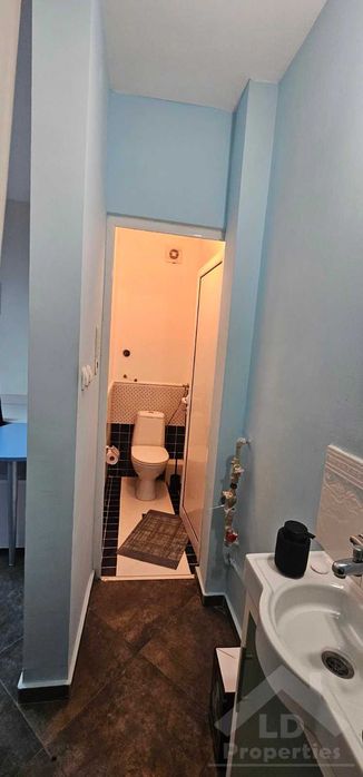 Офис под наем в идеалния център на Варна