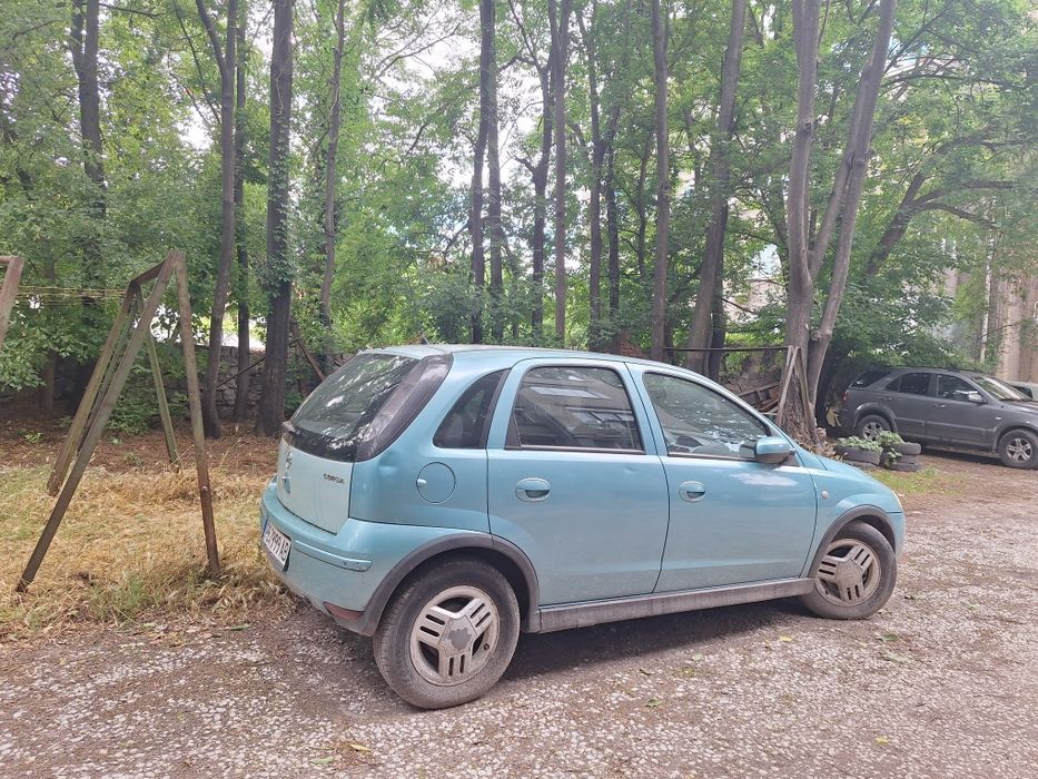 OPEL Korsa С, 1,2, с ГАЗ +4бр. нови гуми!
