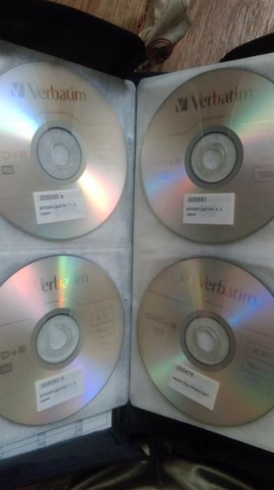 Чехол для дисков с дисками в подарок