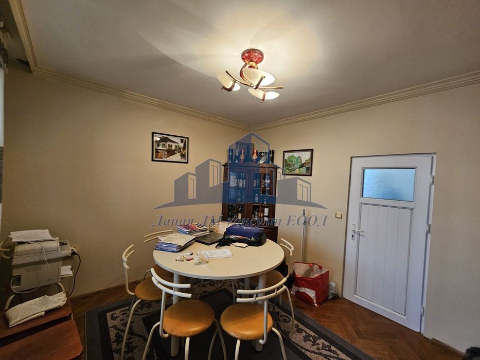 Продава се Четиристаен апартамент в Шумен, Добруджански - 103 кв.м за 1238 €/кв.м - Снимка #9