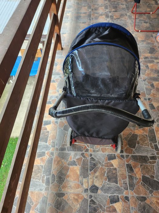 Carucior negru Graco