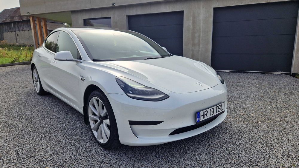 Tesla Model 3 Standard Range Plus