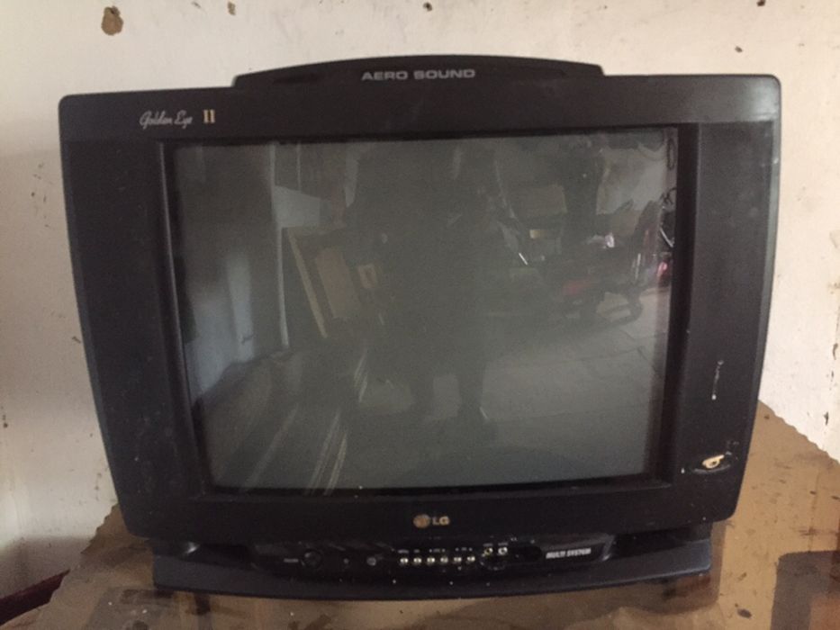 Продам телевизор