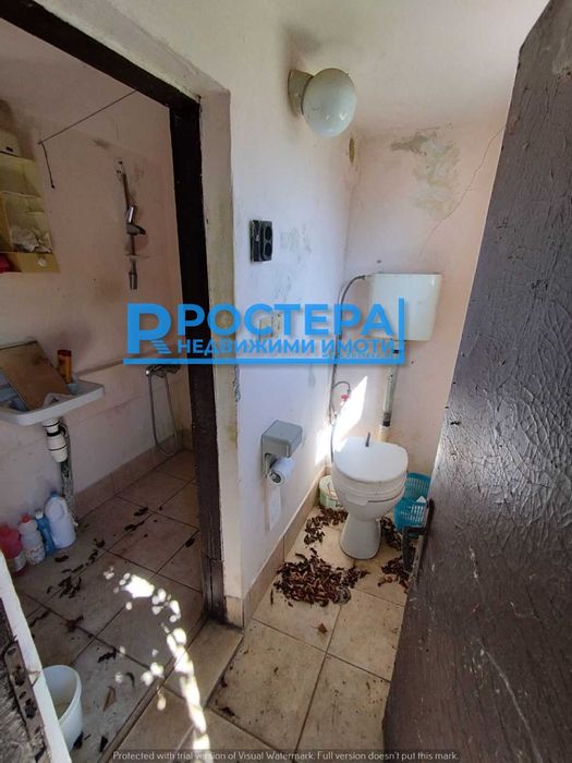 Вила с Ток, Вода, Кладенец! Местност Драката,  200м. от Главен Път