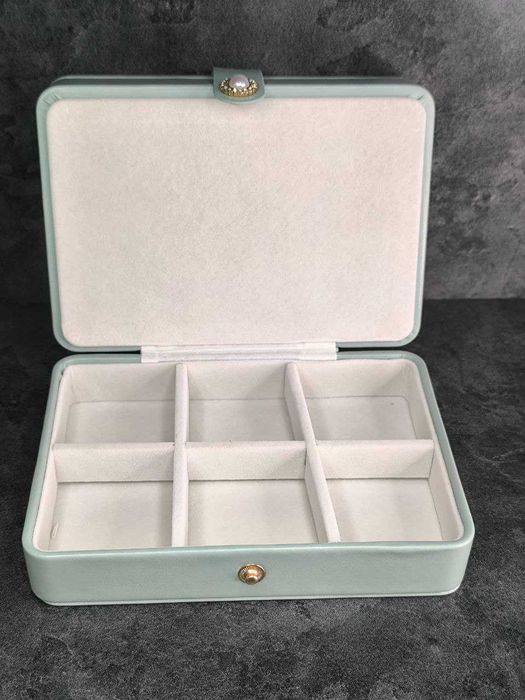 Шкатулка для xранения ювелирных изделий, buyumlarni saqlash qutisi