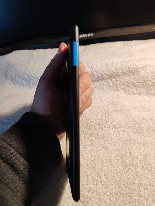 Tablete fara incarcatoare cu mici defecte