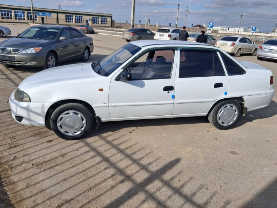 Деу Нексия көлік жалдауға беріледі