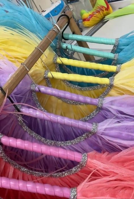 Светящийся веер для танцев