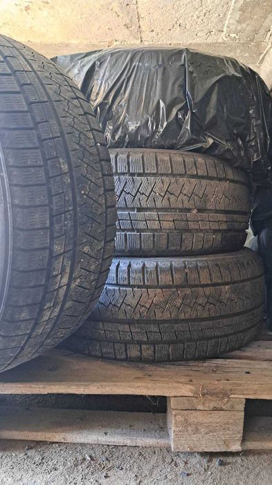Зимни гуми 18 цола, перфектно състояние, нови Snowlink