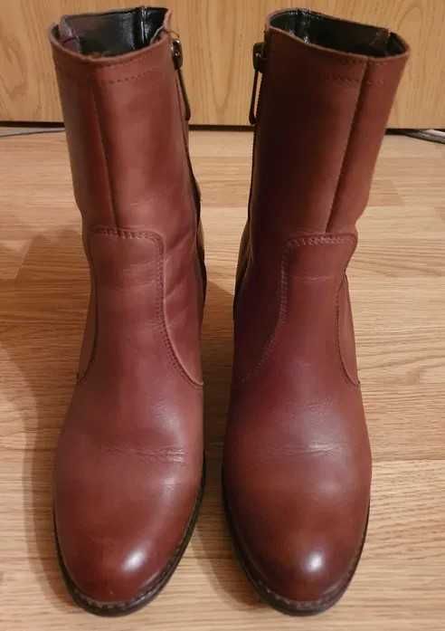 Cizme scurte de damă din piele naturală