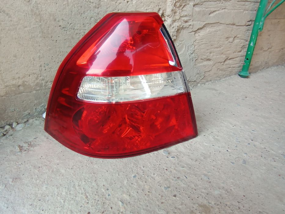 Фара для автомобиля