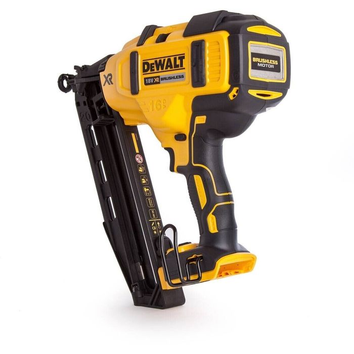 Акумулаторен Такер за дърво  DeWALT DCN660NT/18V с Куфар