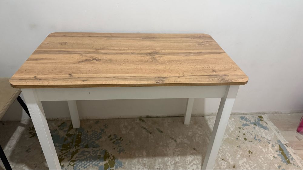 Срочно продается обеденный стол!