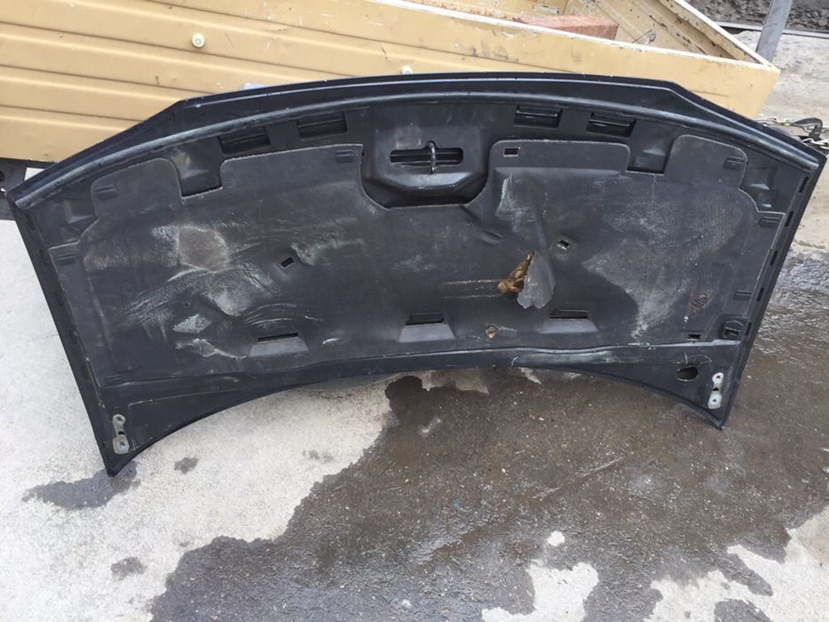 Капот на шаран фольксваген