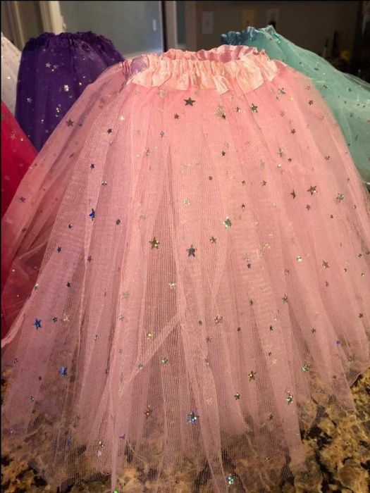 Детска блещукаща пола на звездички