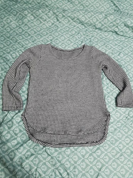 Pulover dama cu patratele